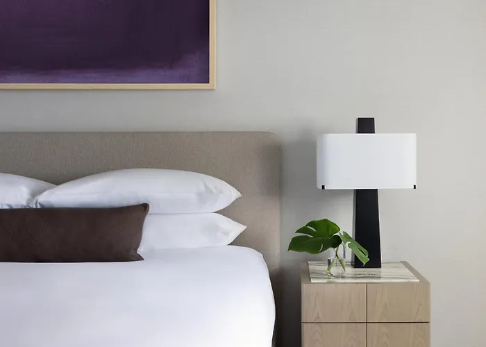 Kimpton Claret Hotel By Ihg